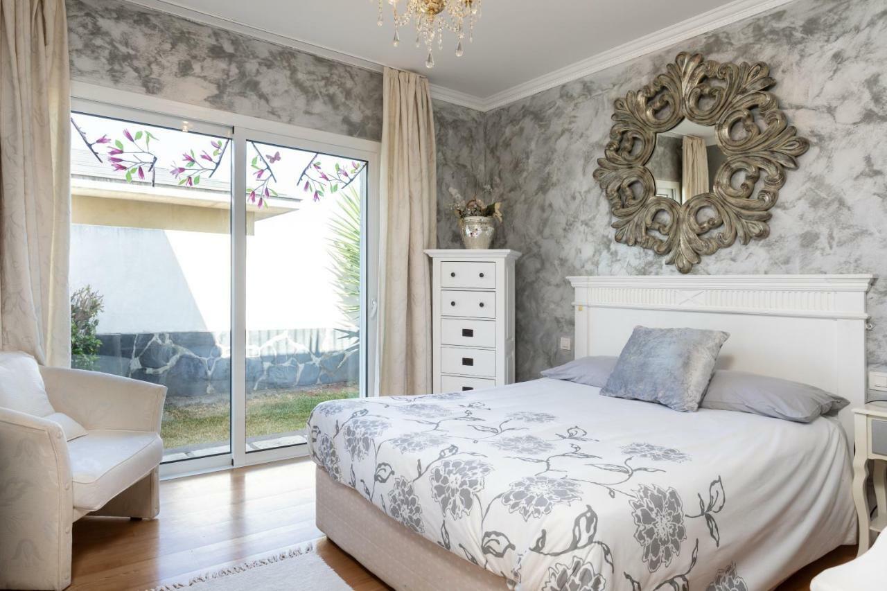 Dorina - Vivienda Vacacional Con Piscina Privada ลาโอโรตาวา ภายนอก รูปภาพ
