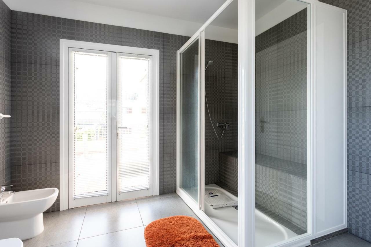 Dorina - Vivienda Vacacional Con Piscina Privada ลาโอโรตาวา ภายนอก รูปภาพ