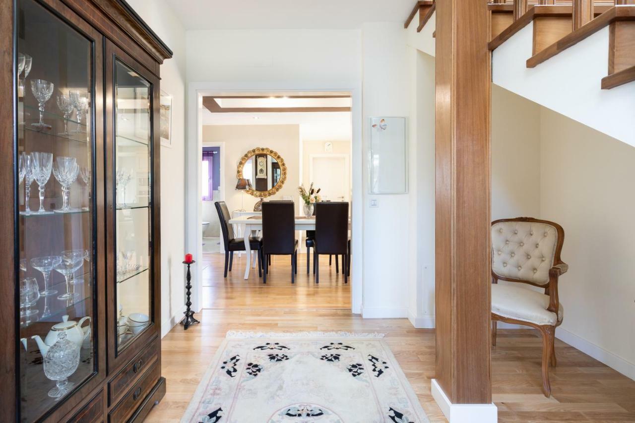Dorina - Vivienda Vacacional Con Piscina Privada ลาโอโรตาวา ภายนอก รูปภาพ