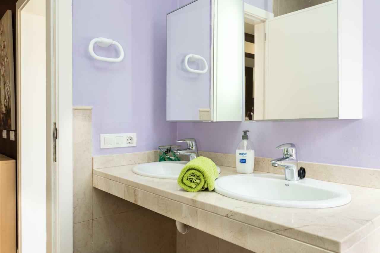 Dorina - Vivienda Vacacional Con Piscina Privada ลาโอโรตาวา ภายนอก รูปภาพ